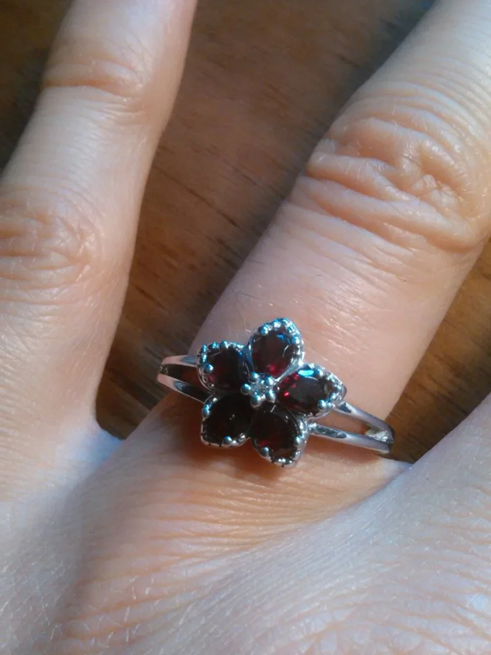 Premium Anthill Garnet and Moissanite Rhodium over Sterling Silver Ring (Size 7)